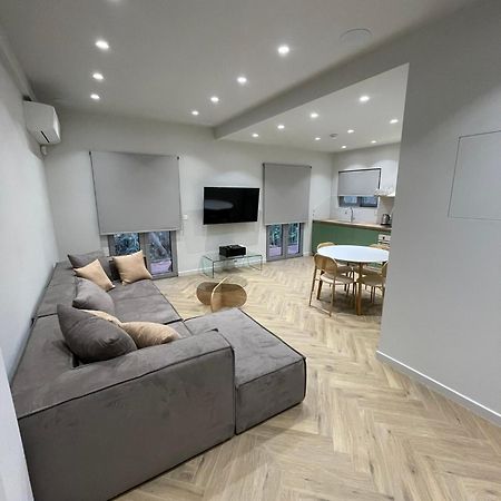 Down Town Nea Smyrni Apartment Athena Bagian luar foto